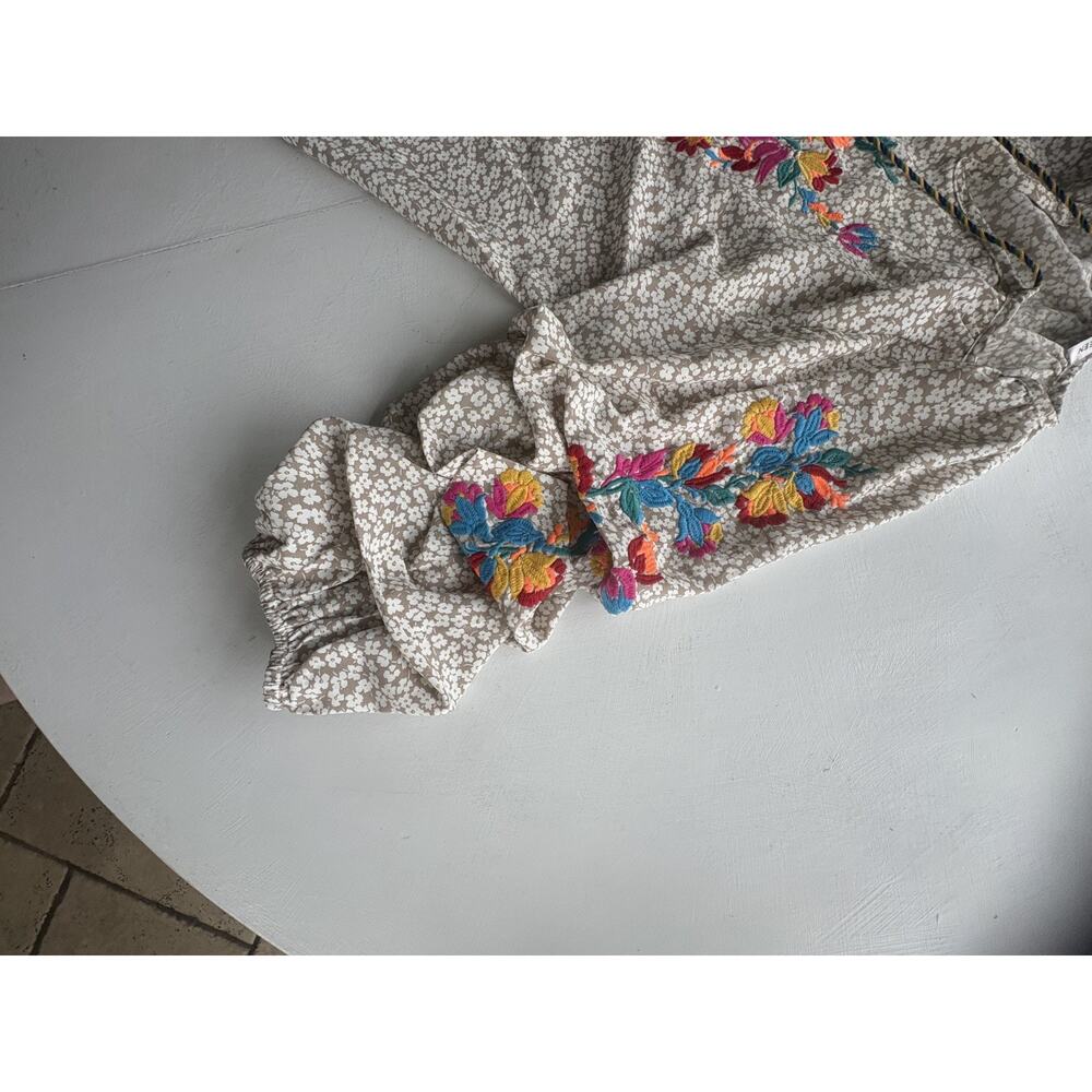 See and Be Seen Top Embroidery Floral Boho Peasant Medium With Tassel Tie - Picture 3 of 8